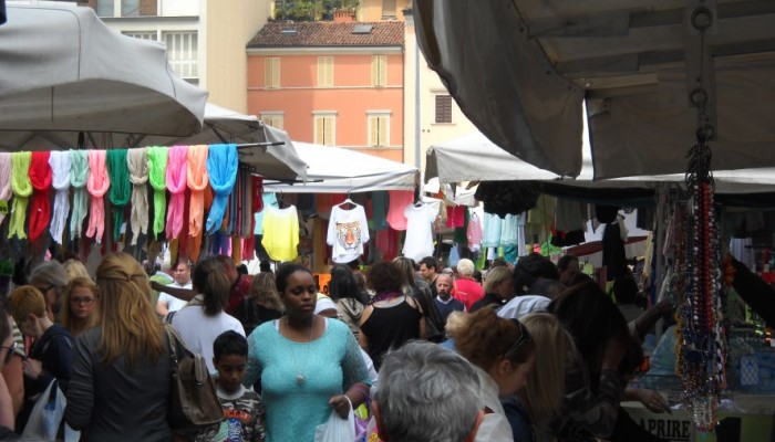 HOME....MOMENTI DI MERCATO (2)